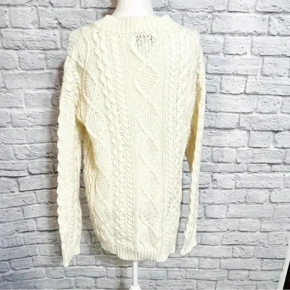 J.O.A. Cable Knit Side Zip Classic Style Tunic Sweater Size Medium - Picture 5 of 8